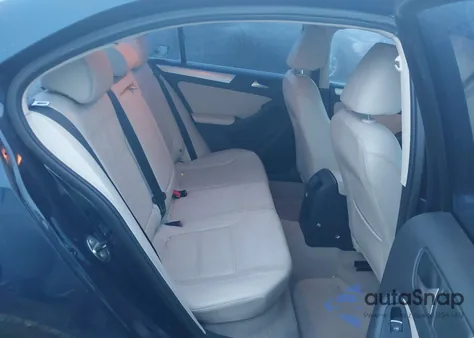 2013 Volkswagen Jetta 2.5L Se from USA, damaged, VIN 3VWDX7AJXDM389226